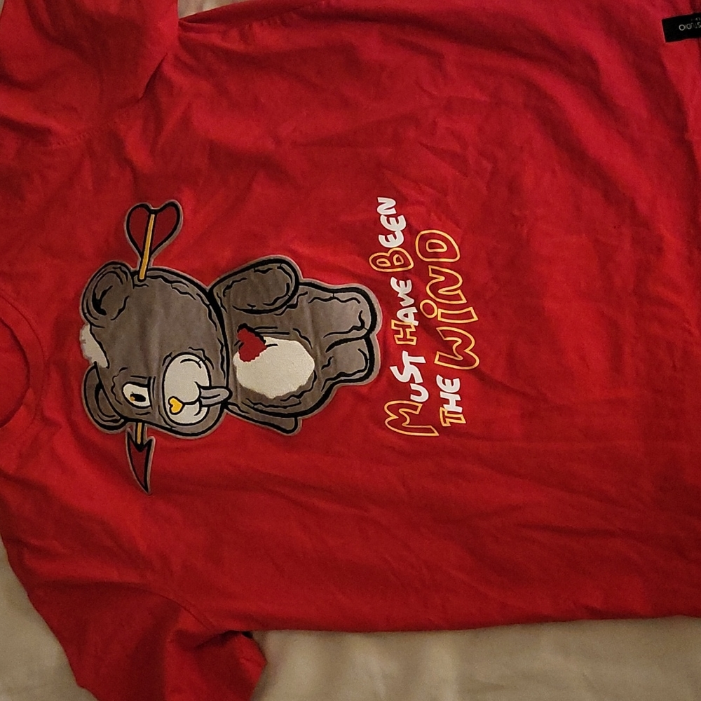 Designer tee